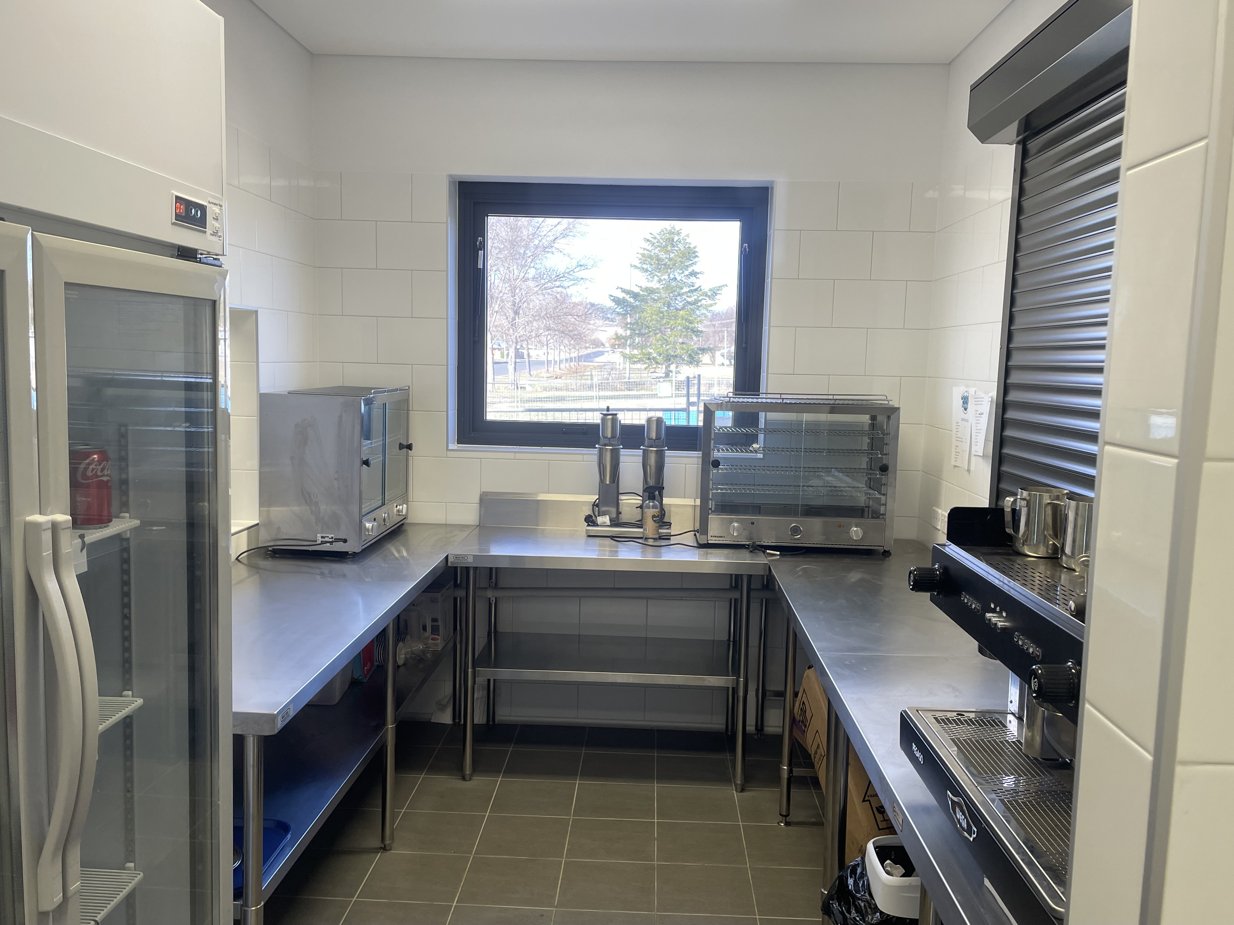Kitchen 2.JPG