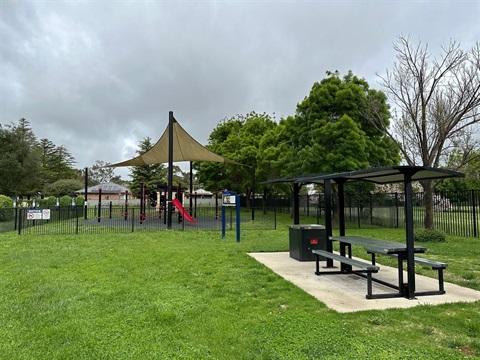 Melling Park - picnic table and playground